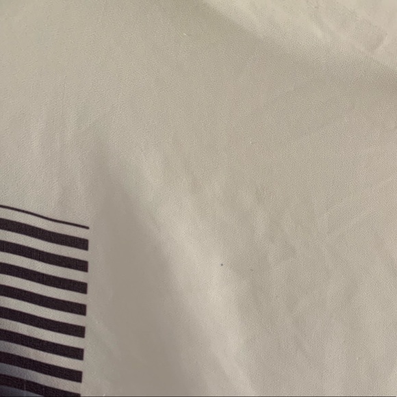 👚4/$20👚 Sheer flowy blouse - Picture 6 of 12